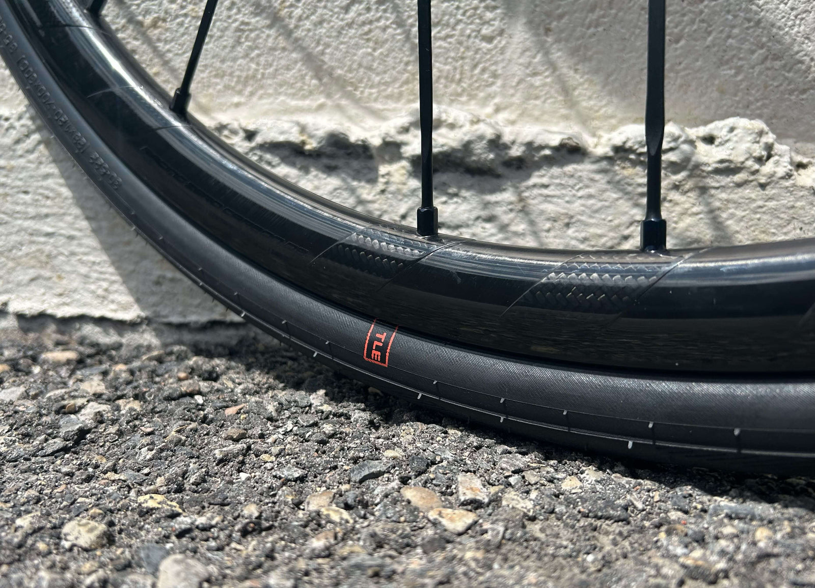 Is A Road Tubeless System Right For You?