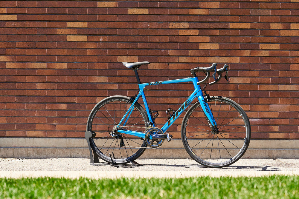 Beautiful Bicycle - A Metallic Blue TIME Alpe d'Huez 01 Aktiv